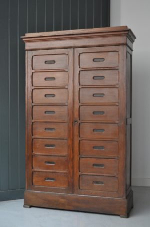 notaire's cabinet