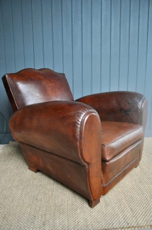 Moustache back leather chair