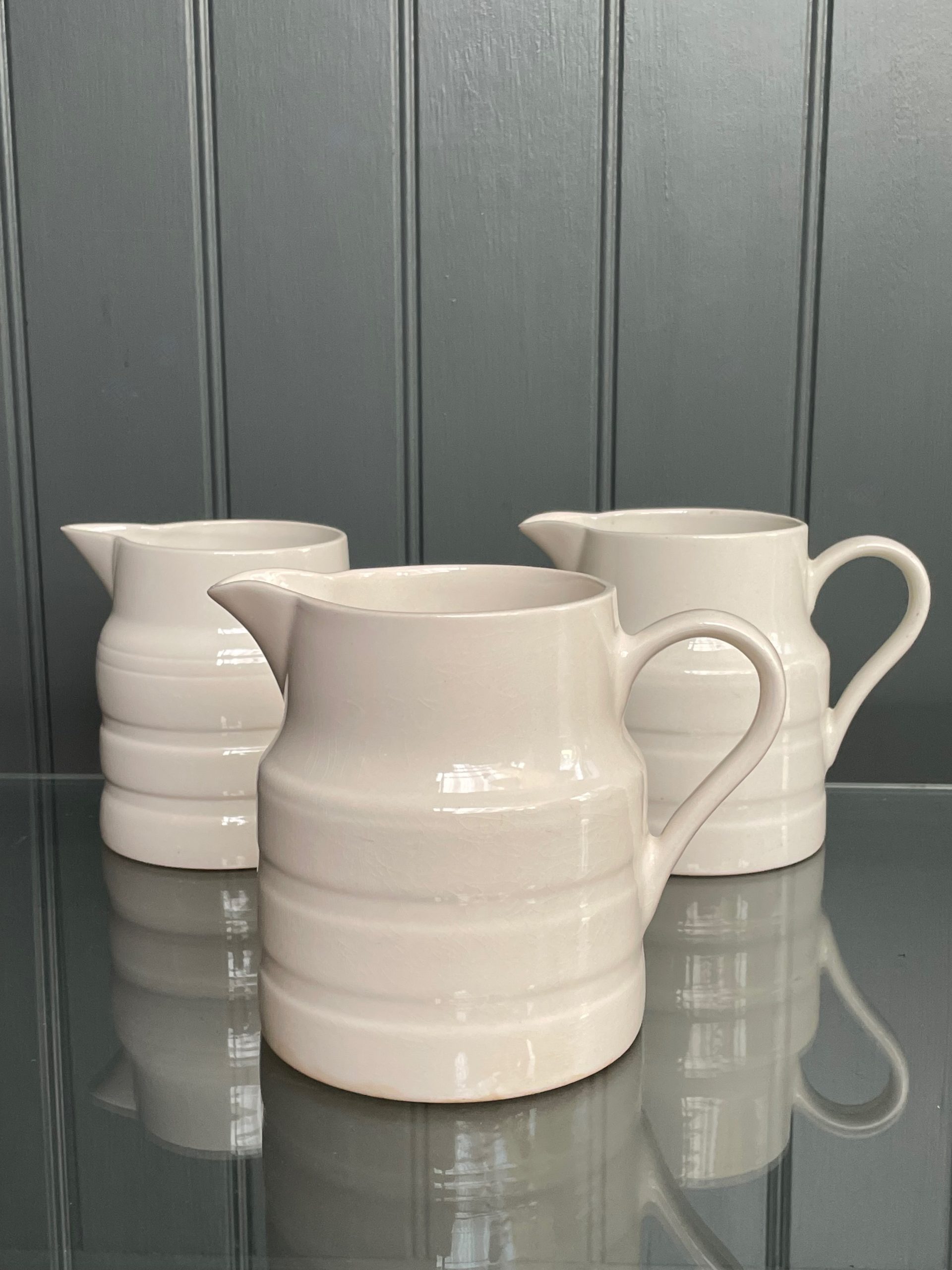 English milk jugs English milk jugs