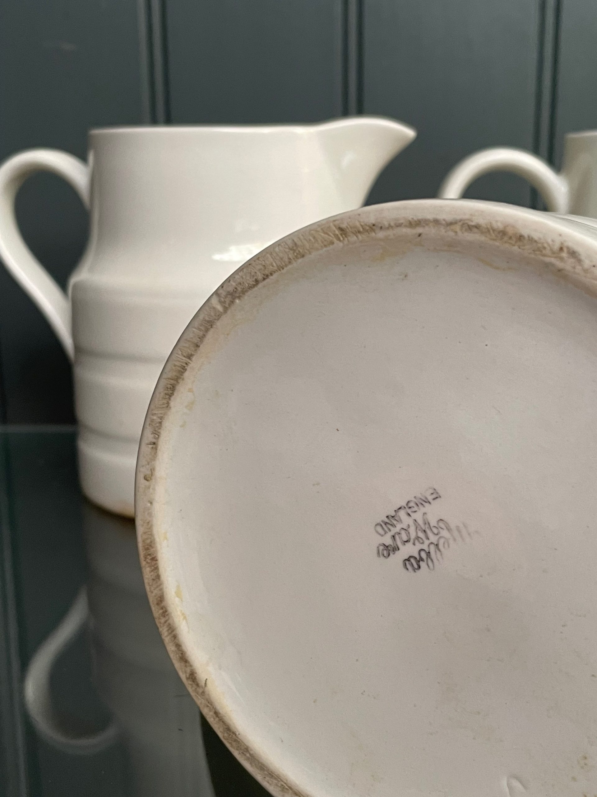 English milk jugs English milk jugs