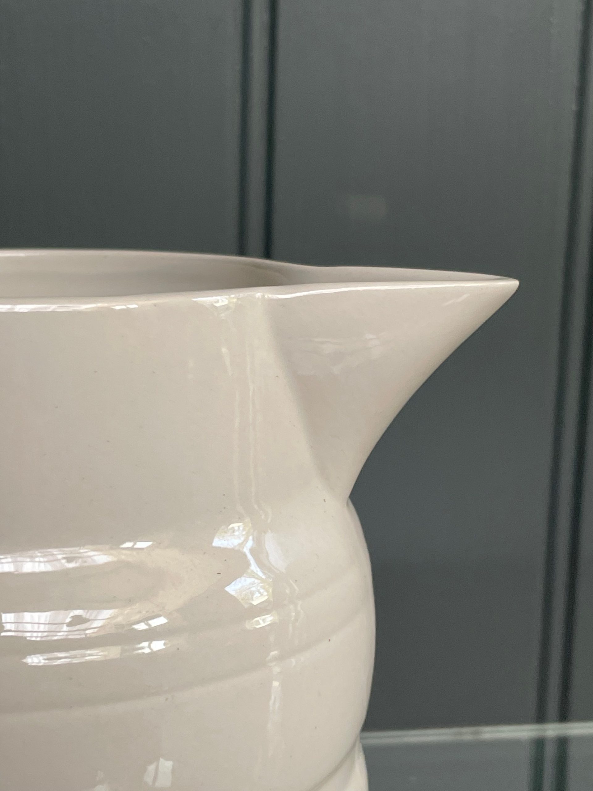 English milk jugs English milk jugs