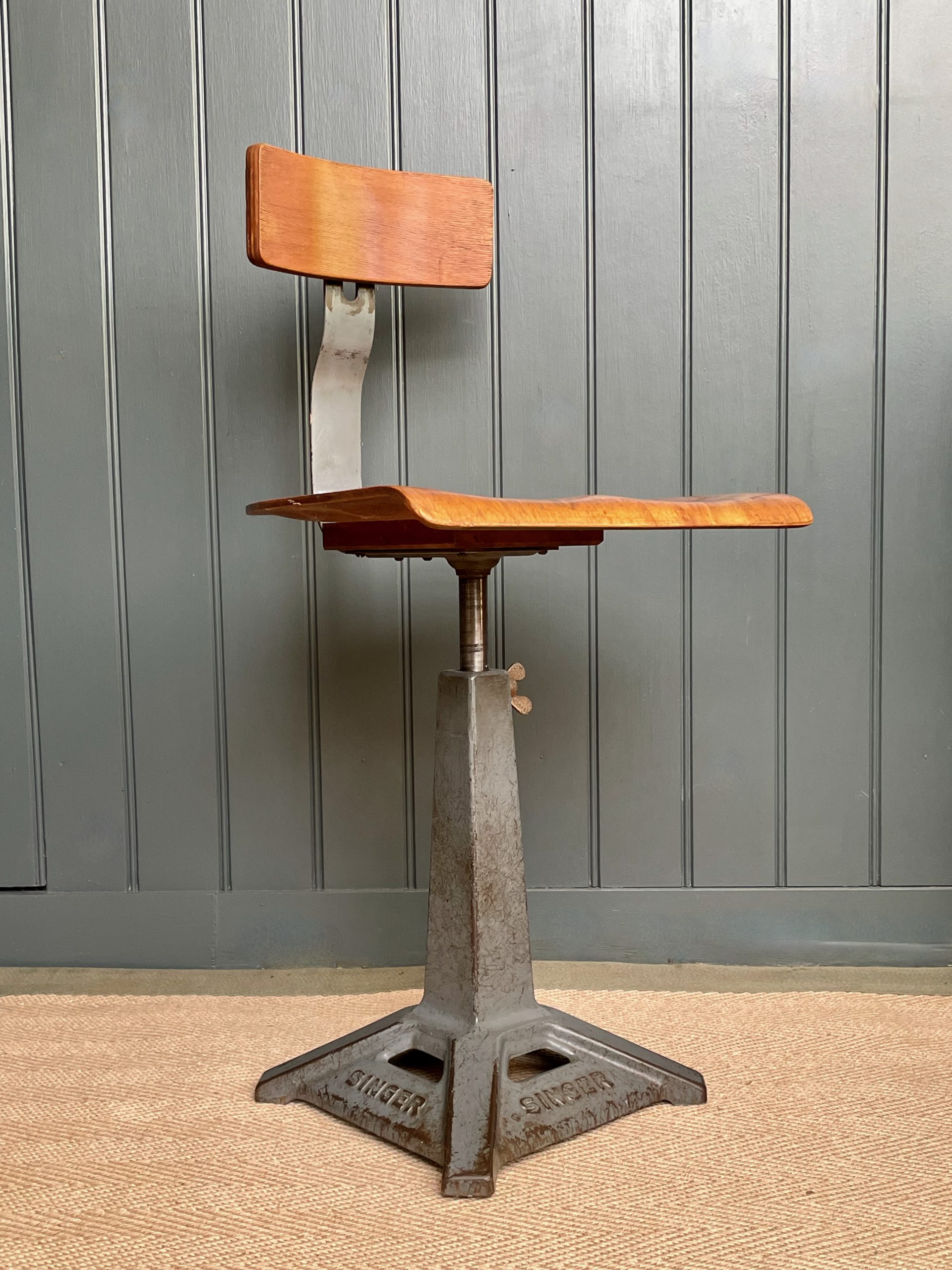Singer chair Singer chair
