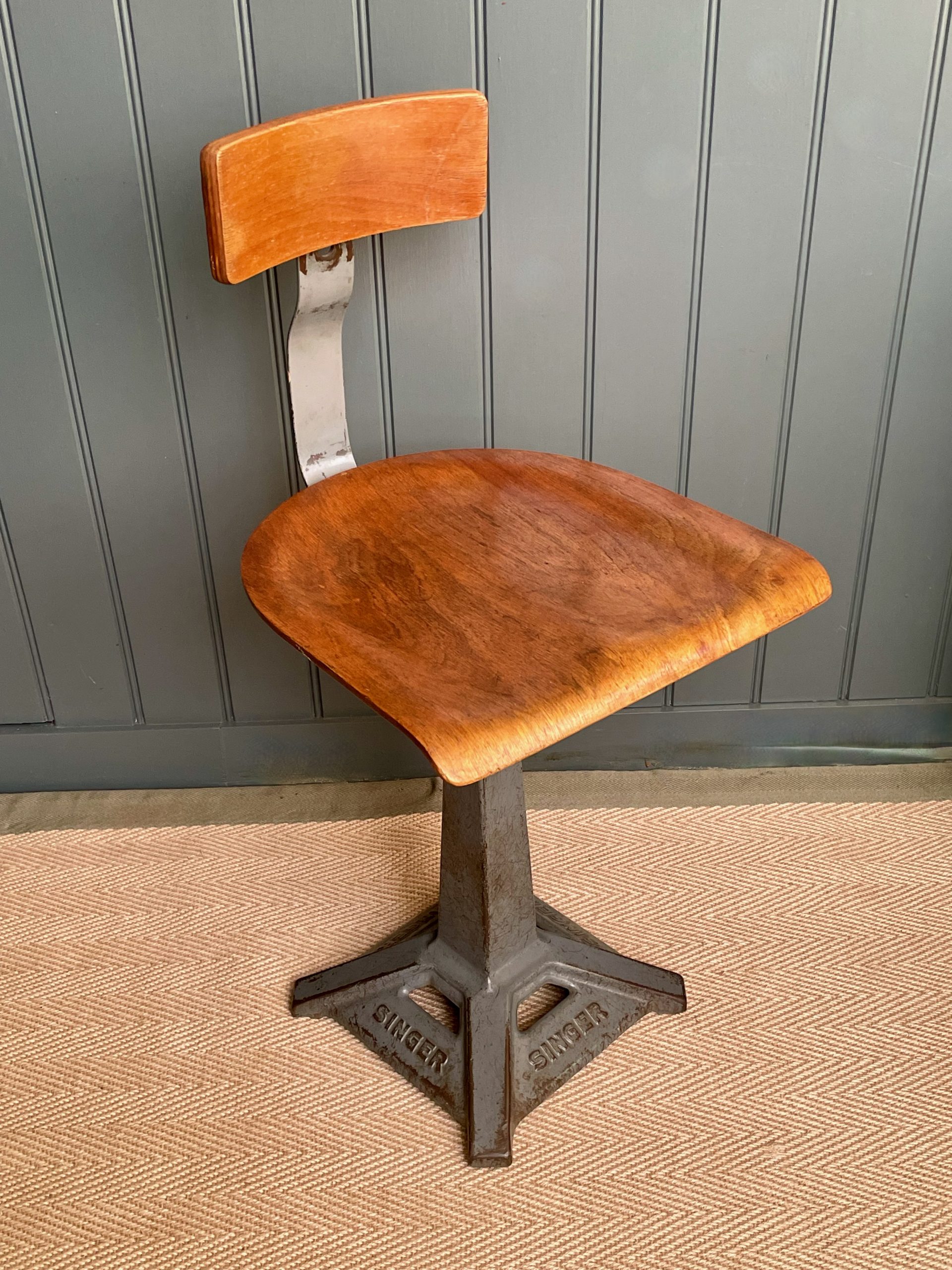 Singer chair Singer chair