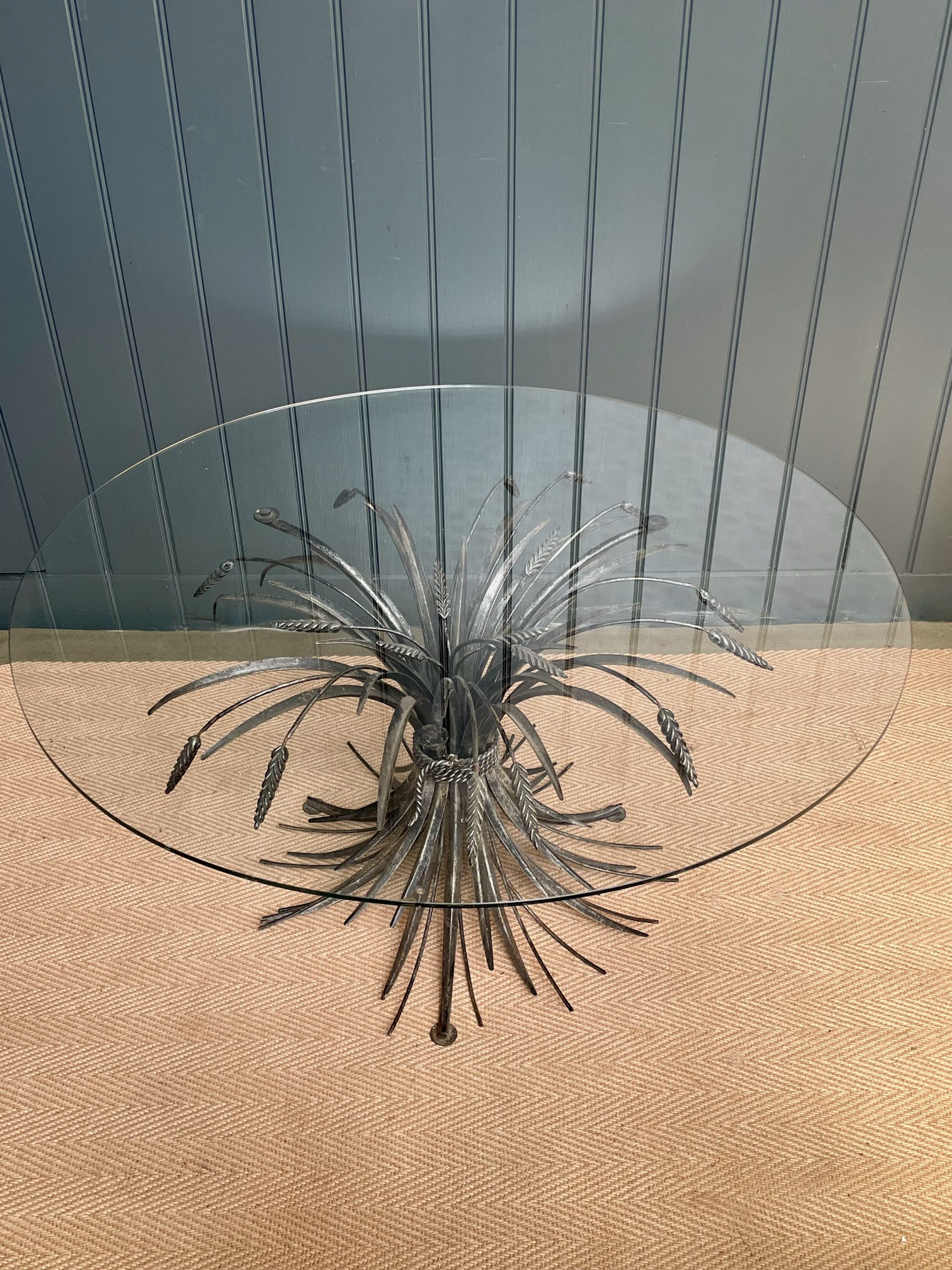 Wheatsheaf table