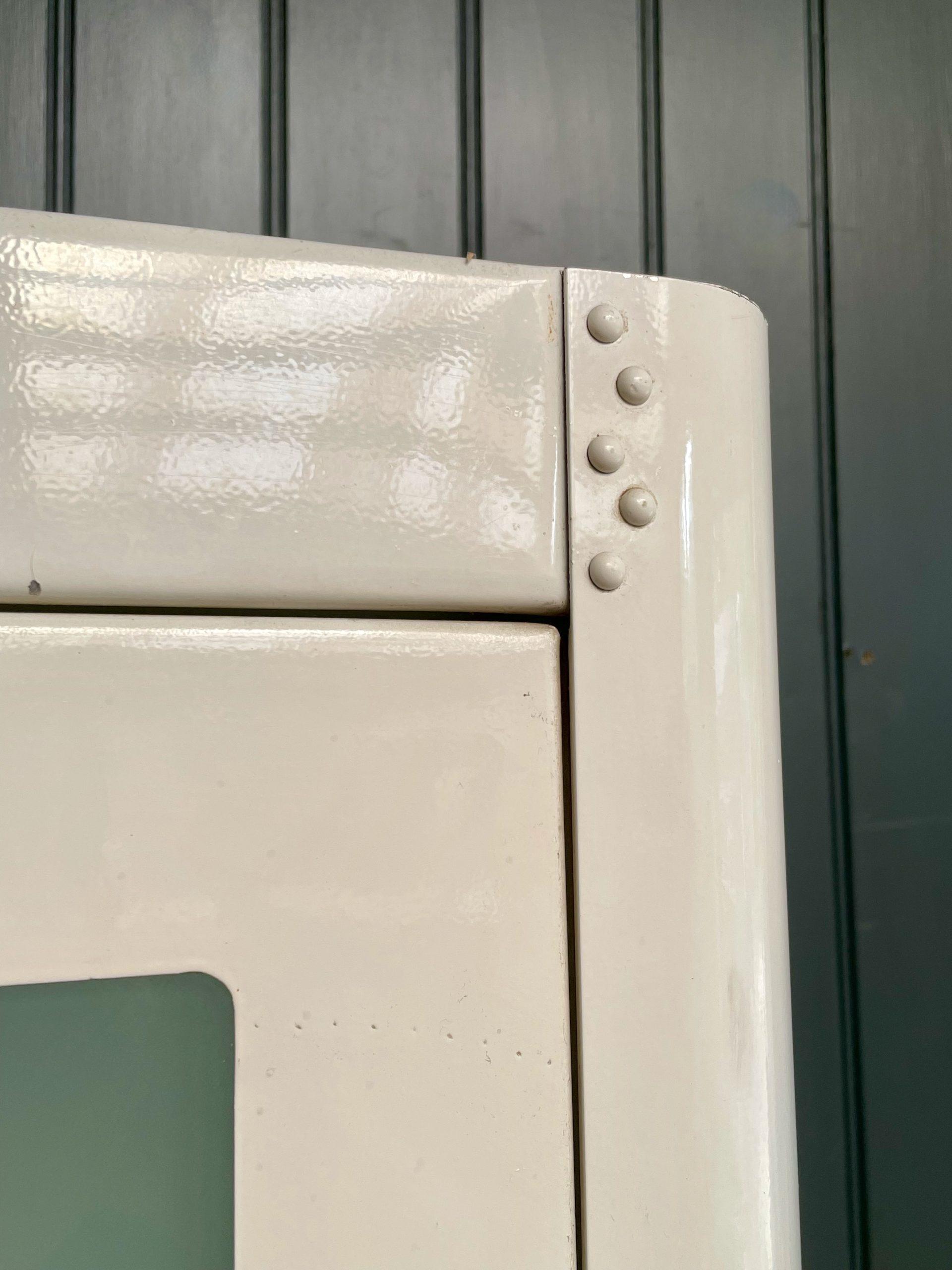Glazed medical cabinet Glazed medical cabinet
