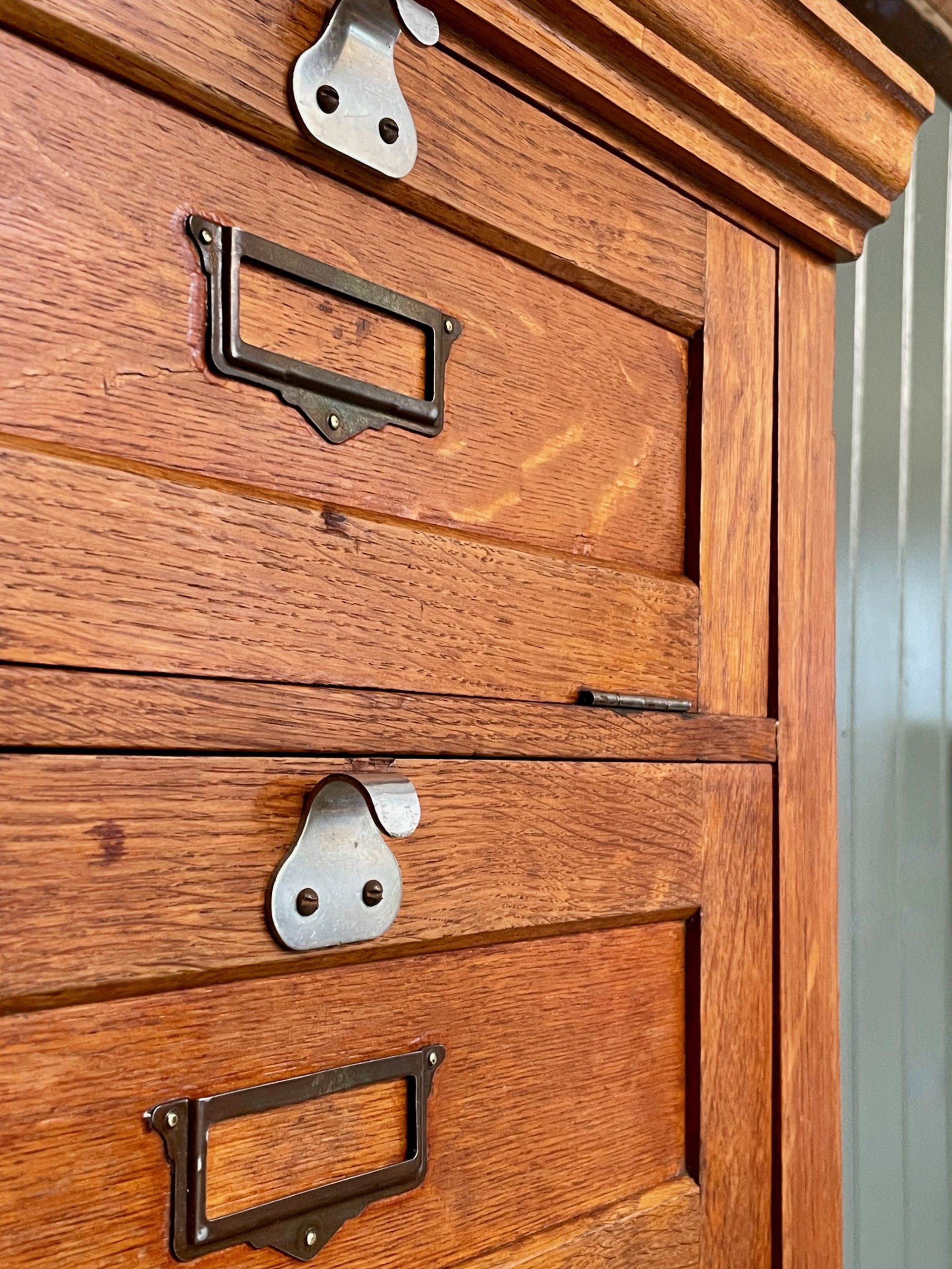 Oak Notaire's cabinet Oak Notaire's cabinet