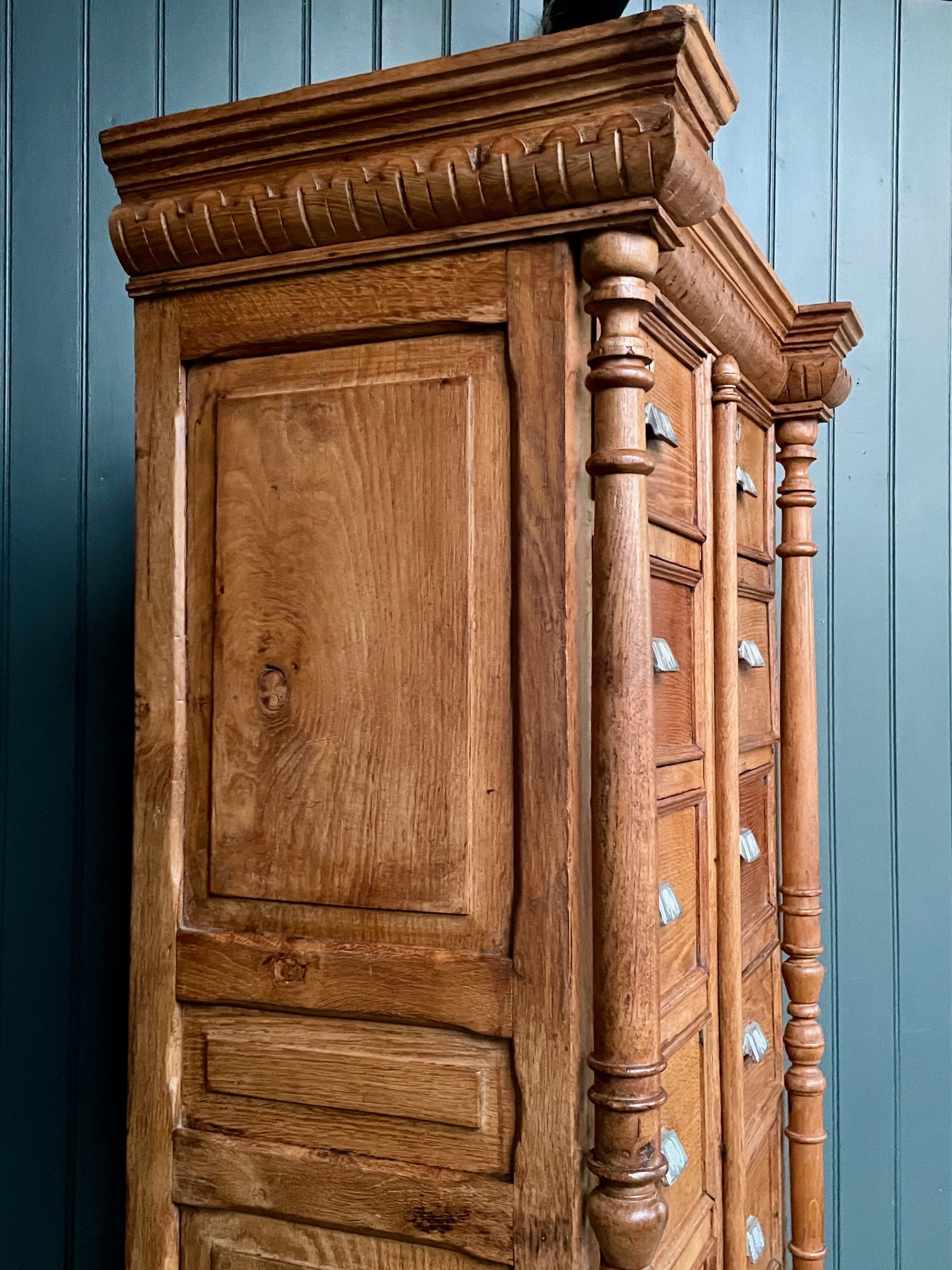 oak shop drawers