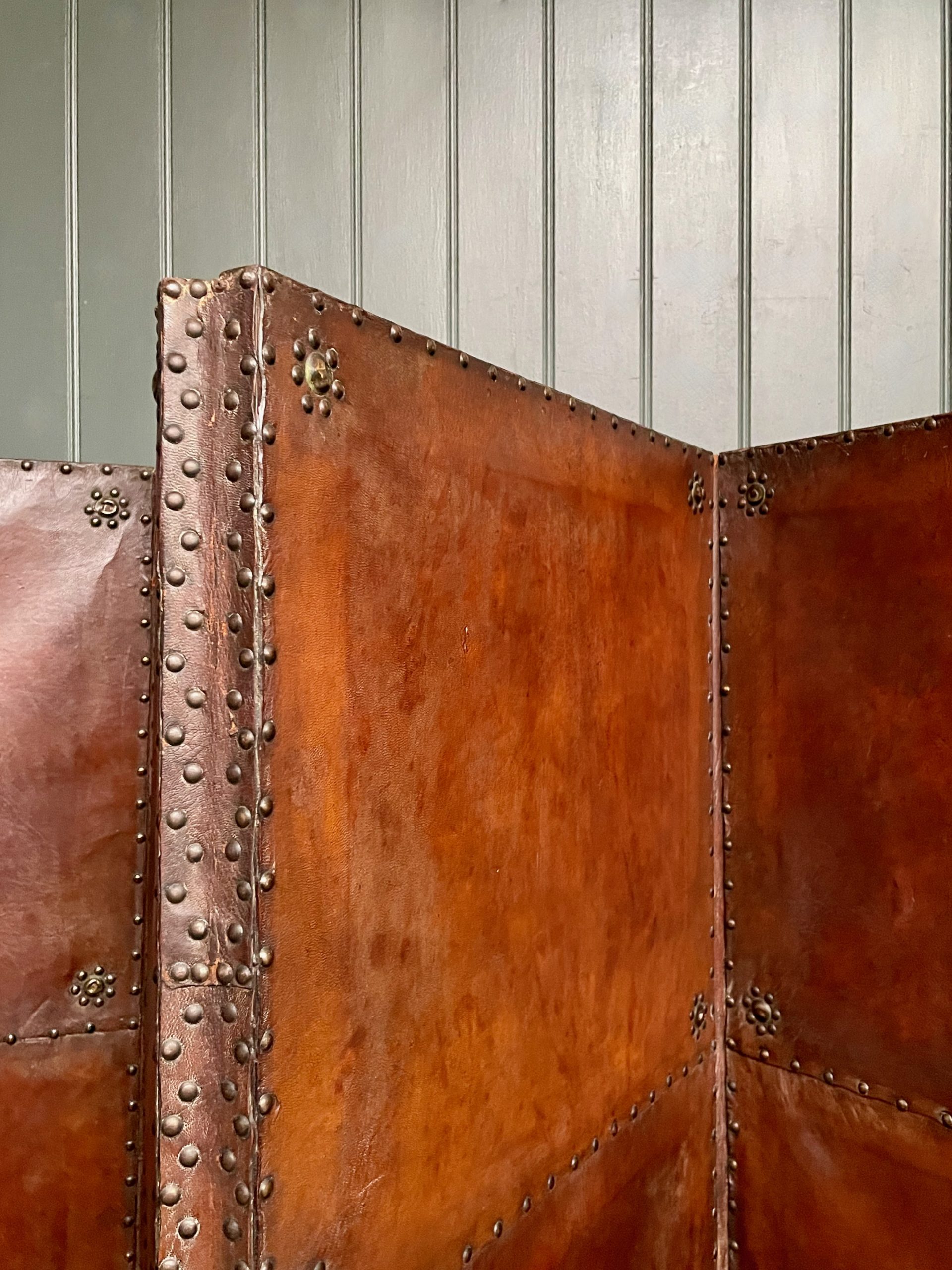 Antique leather screen Antique leather screen